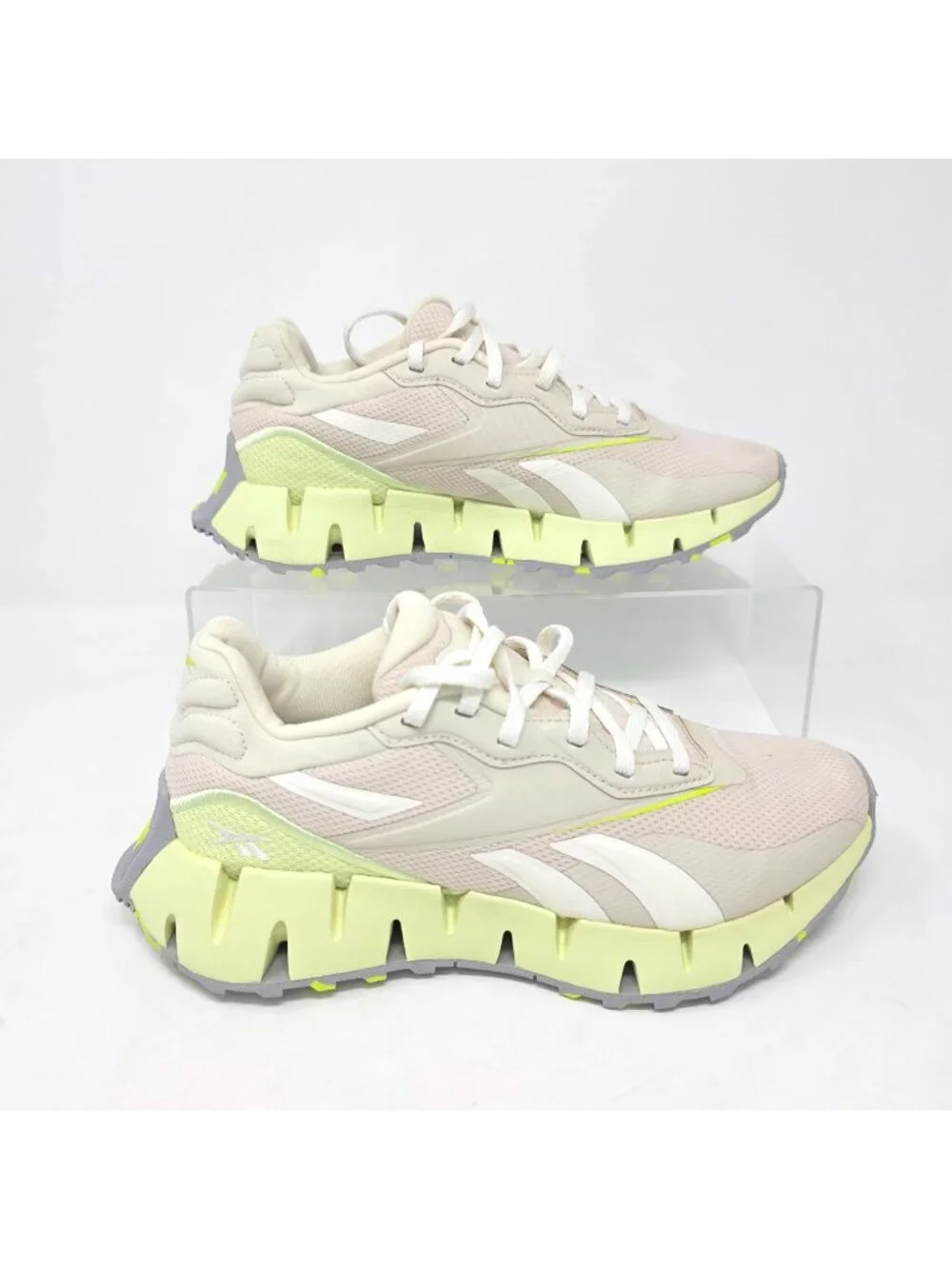 Reebok Zig Dynamica Sneakers Shoes Womens 7 Beige Green Comfort Footbed Athletic